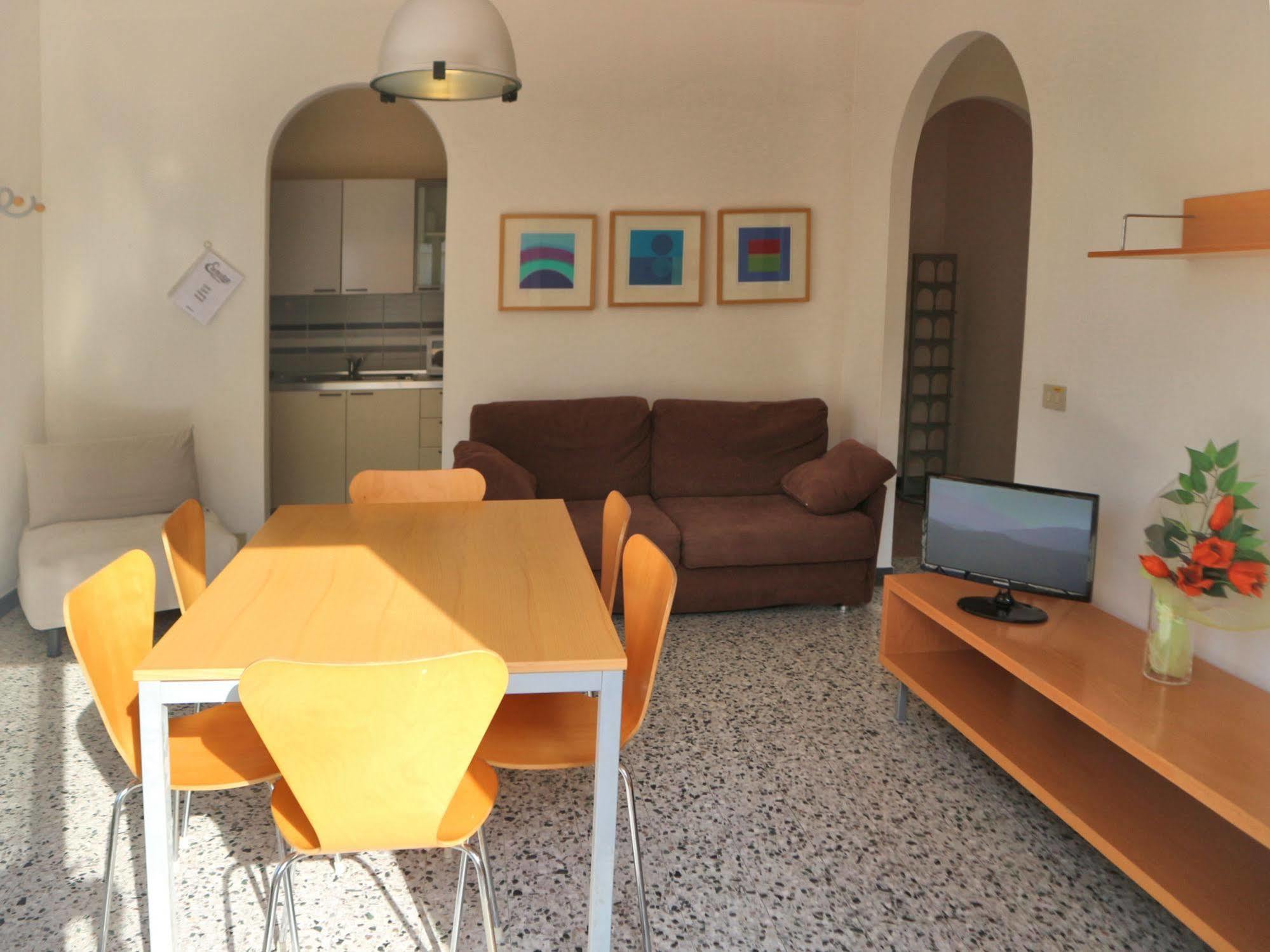 Letizia Apartment Lignano Sabbiadoro Bagian luar foto